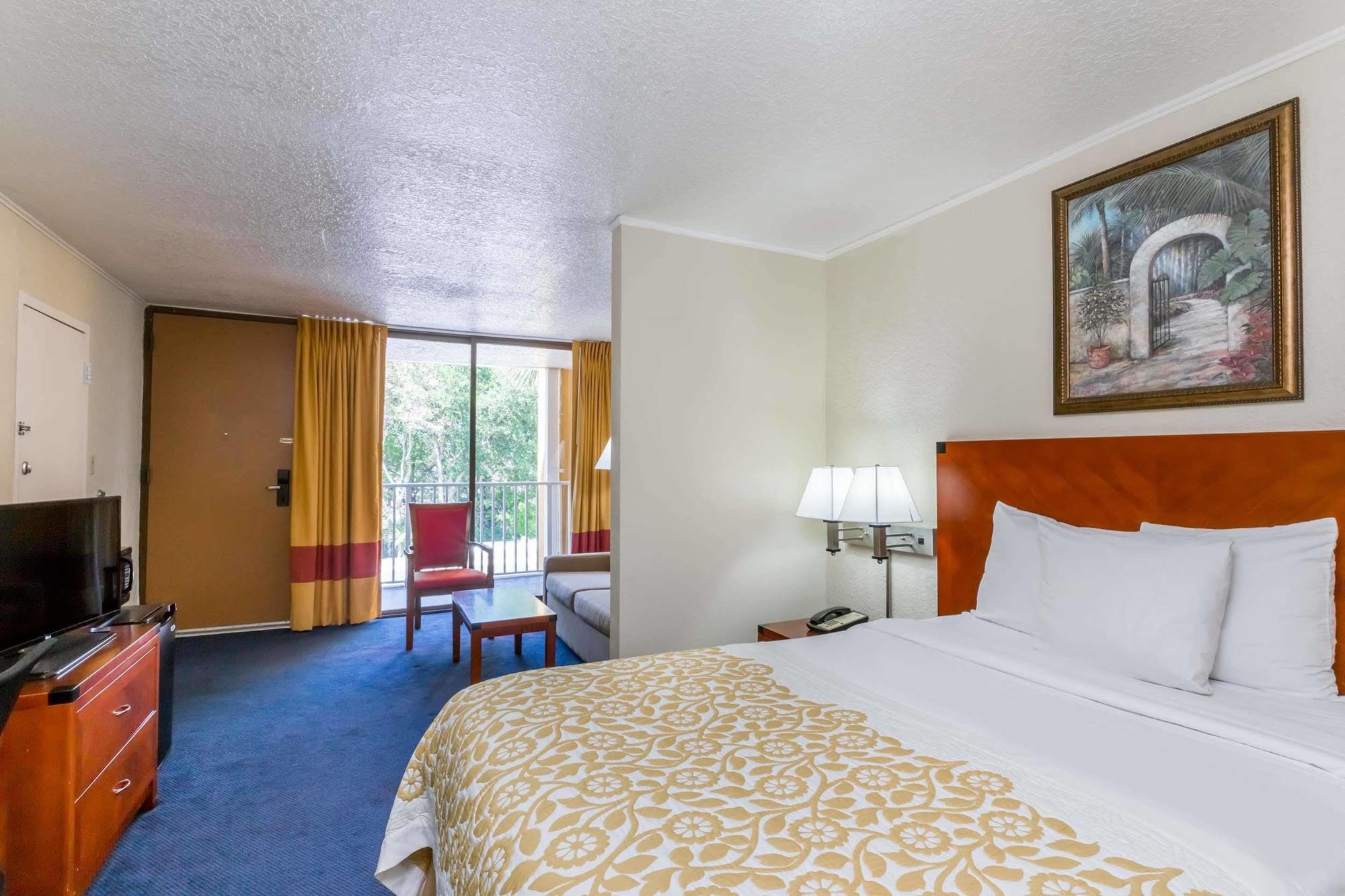 Days Inn & Suites By Wyndham Клермон Экстерьер фото